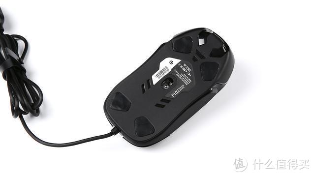 镭拓F102游戏鼠标评测：双色“小钢炮”新手感新外形