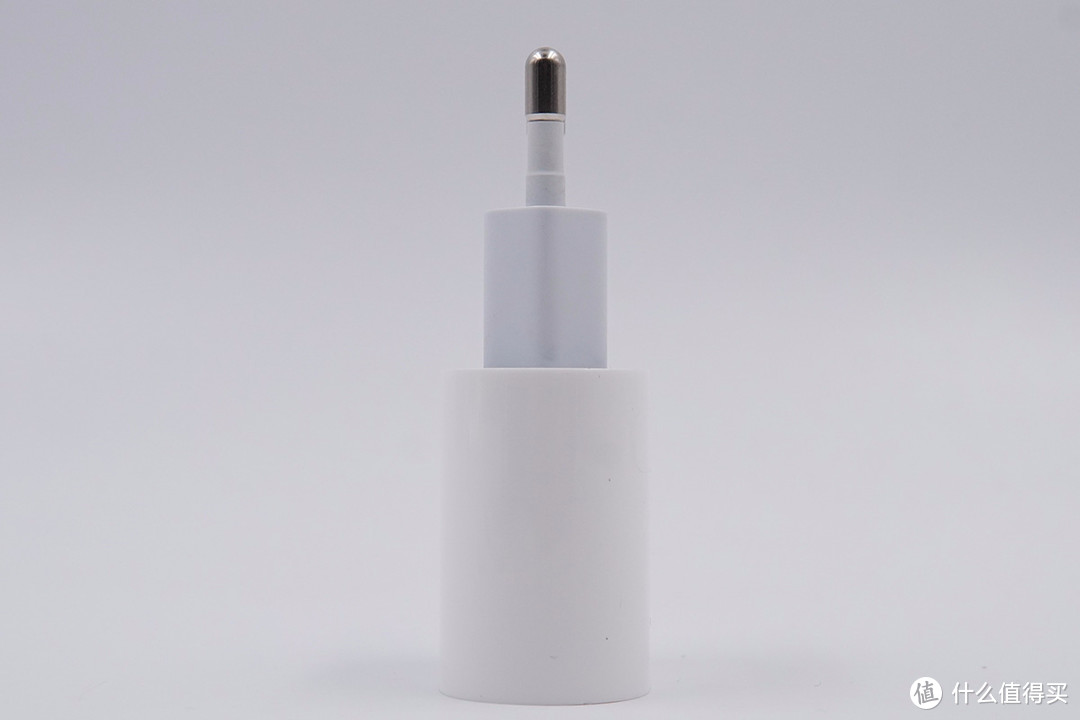 iPhone 11 Pro原装充电器拆解（欧规）