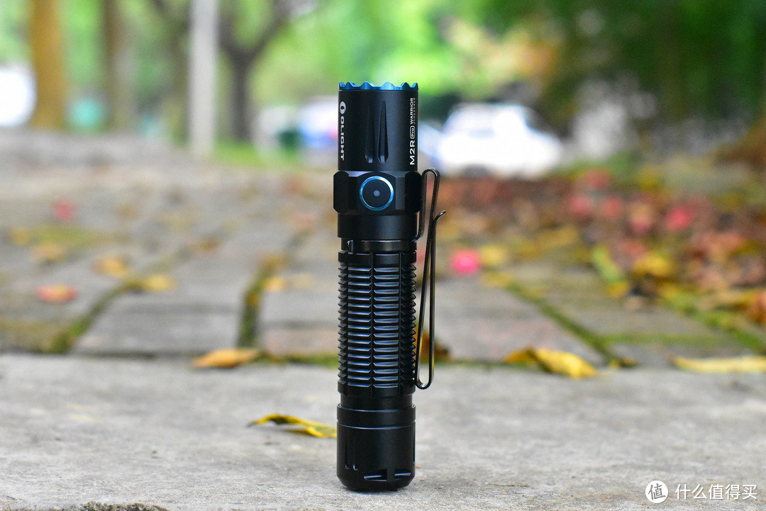 OLIGHT M2R  PRO磁吸直充21700小直手电开箱