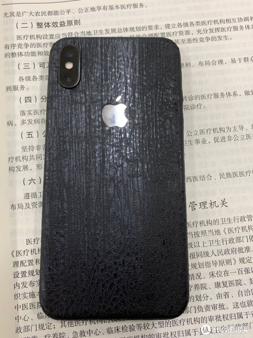 不想用手机壳了！油管火热配件iPhone XS with Dbrand