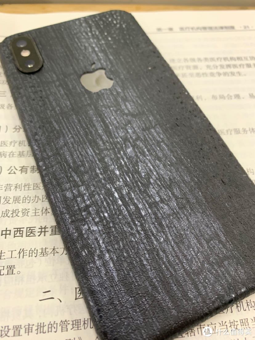 不想用手机壳了！油管火热配件iPhone XS with Dbrand