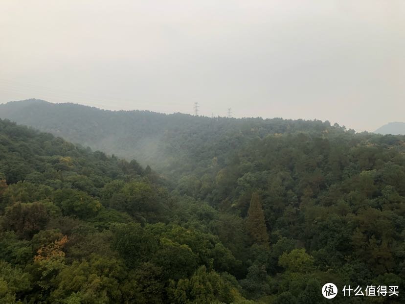 江南忆，最忆是杭州：10月底漂雨的日子游杭州六合塔公园