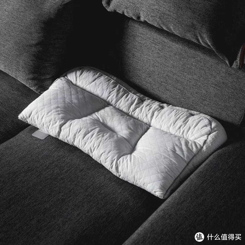 明明可以靠颜值，却靠舒适存在的尤物枕