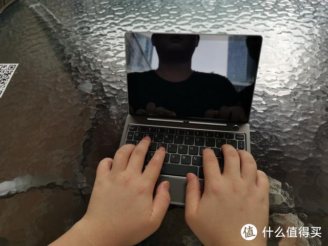 助力挑战赢得时间，GPD P2 Max迷你笔记本提升您的工作效率