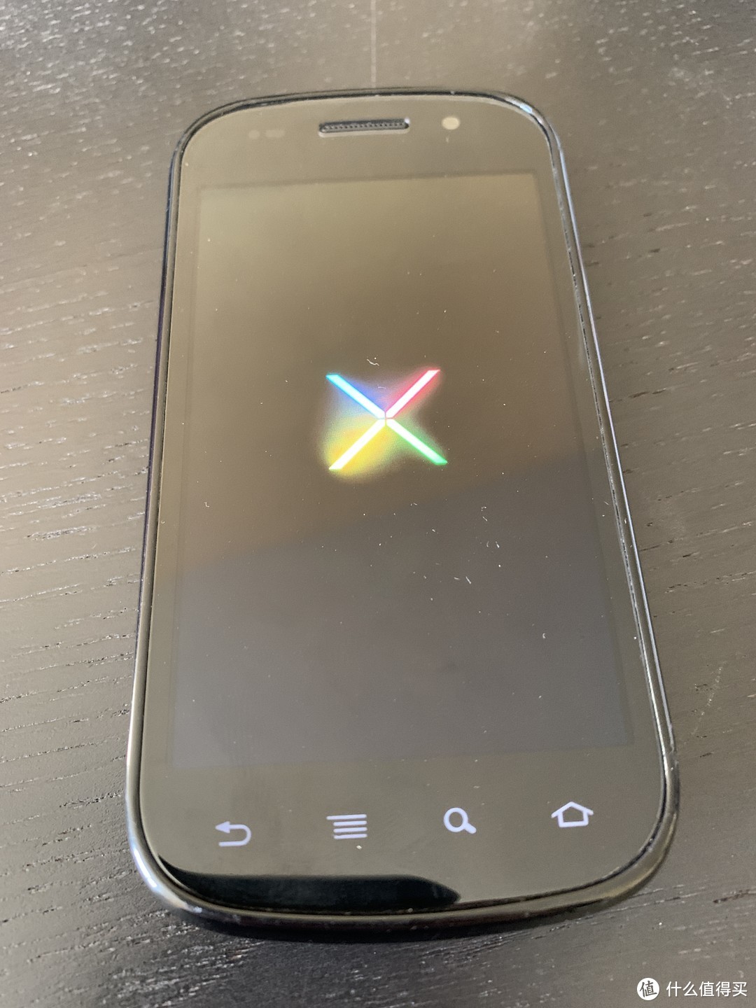 开机时的Nexus logo，谷歌四原色