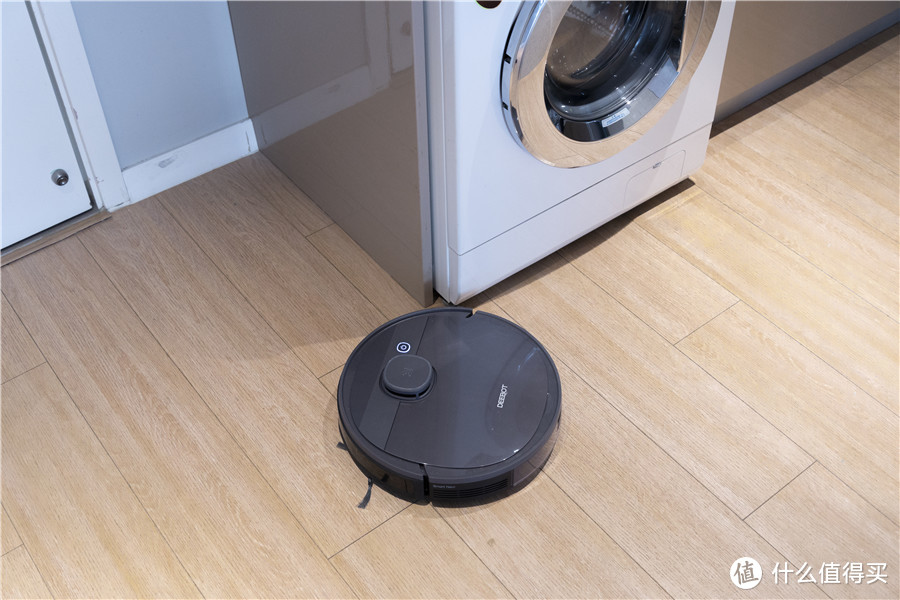 价格贵的扫地机值不值得买？iRobot Roomba i7、石头T6、科沃斯T5对比横评