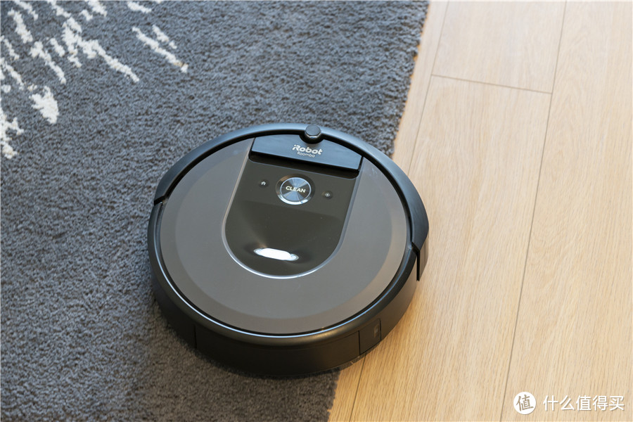 价格贵的扫地机值不值得买？iRobot Roomba i7、石头T6、科沃斯T5对比横评