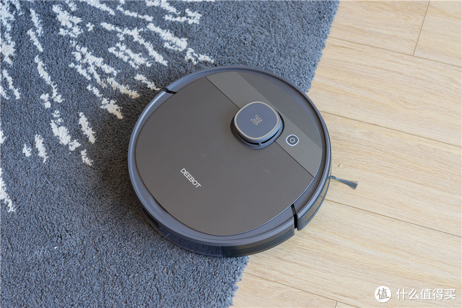 价格贵的扫地机值不值得买？iRobot Roomba i7、石头T6、科沃斯T5对比横评