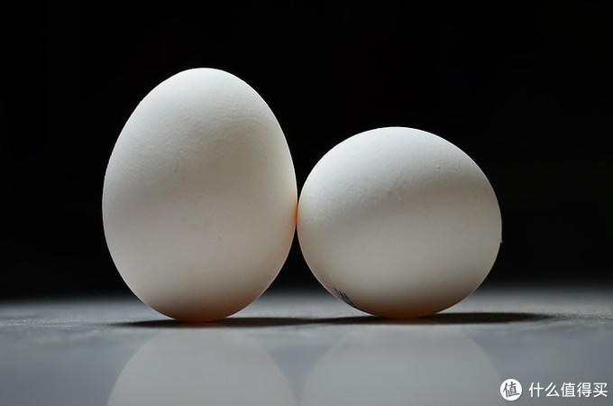 简单卤料煮鸡蛋的方法（蛋哥在家自制剥皮卤蛋）五香茶叶蛋代早餐的做法详解