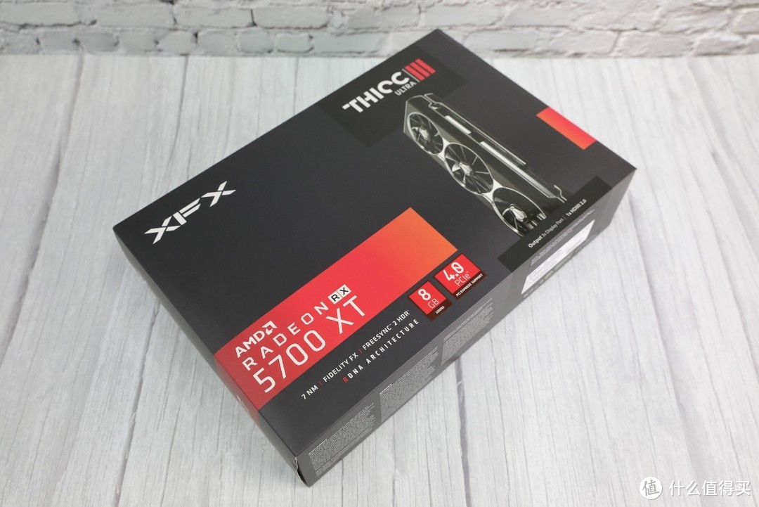 XFX海外版再升级？XFX RX 5700XT海外三风扇版评测