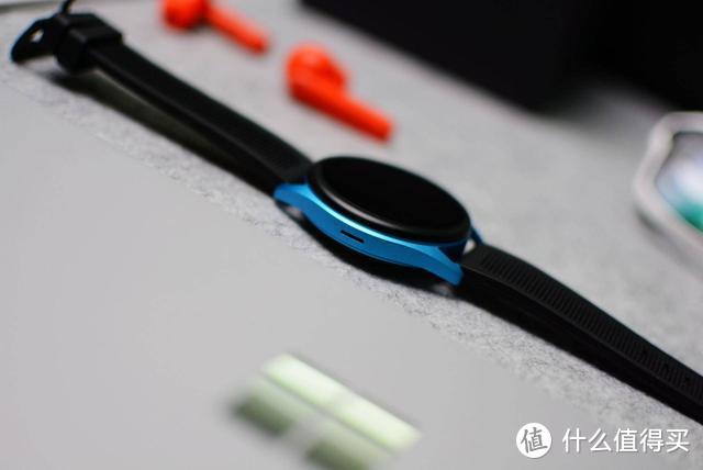 终于用上了Android wear！入手阿玛尼5代智能腕表：高端奢侈值得买吗?