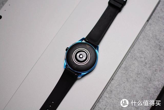 终于用上了Android wear！入手阿玛尼5代智能腕表：高端奢侈值得买吗?