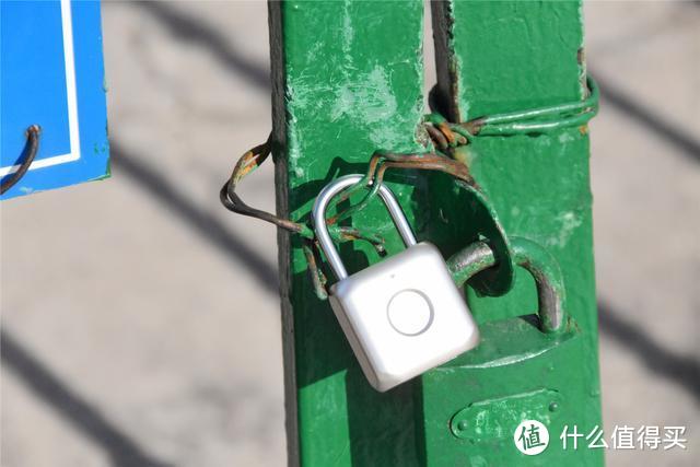 小米这款挂锁让人们扔掉钥匙，告别钥匙密码指纹一触即开