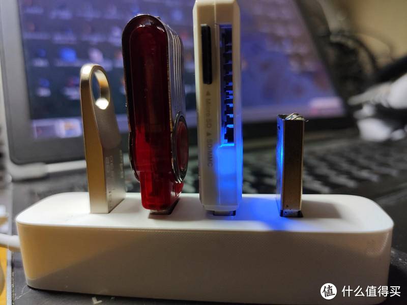 四口全开 超级能打 — 49元的小米USB3.0扩展分线器，香不香？