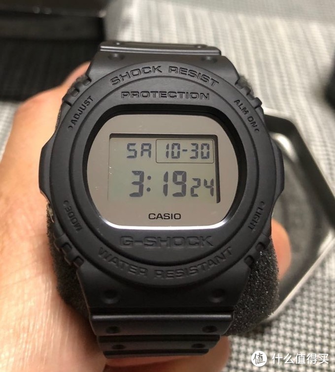 卡西欧G-SHOCK系列运动数字防水手表，让你的气质从此与众不同