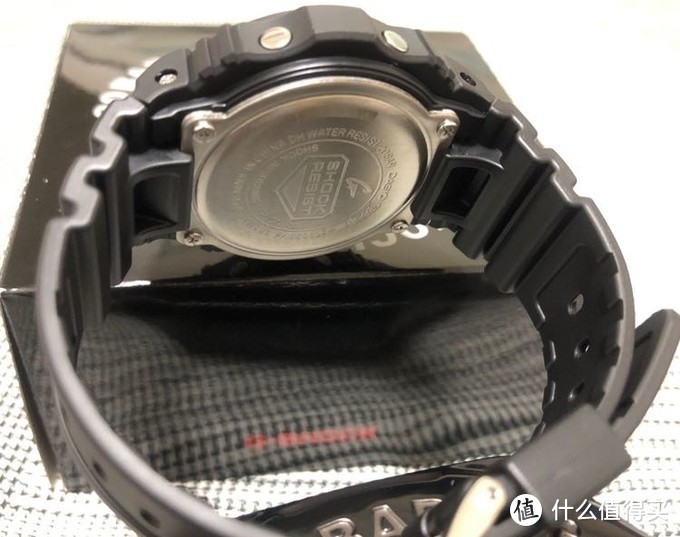 卡西欧G-SHOCK系列运动数字防水手表，让你的气质从此与众不同