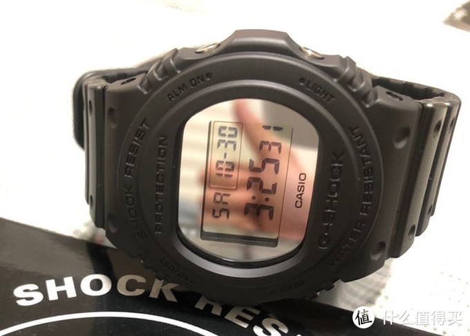 卡西欧G-SHOCK系列运动数字防水手表，让你的气质从此与众不同