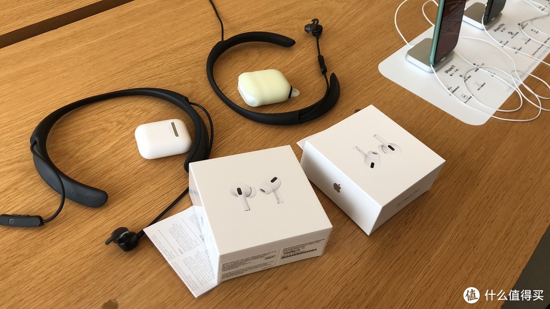 AirPods pro 随意开箱及使用感——对比qc30、AirPods二代（结论——吊打QC30，买它！！！）