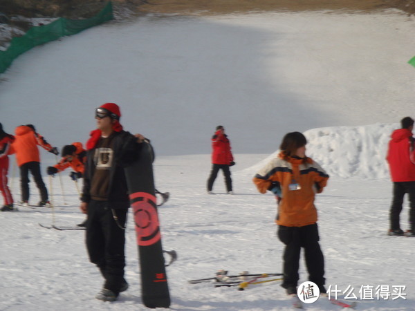 那时候的韩国单板大神已经在穿Burton了