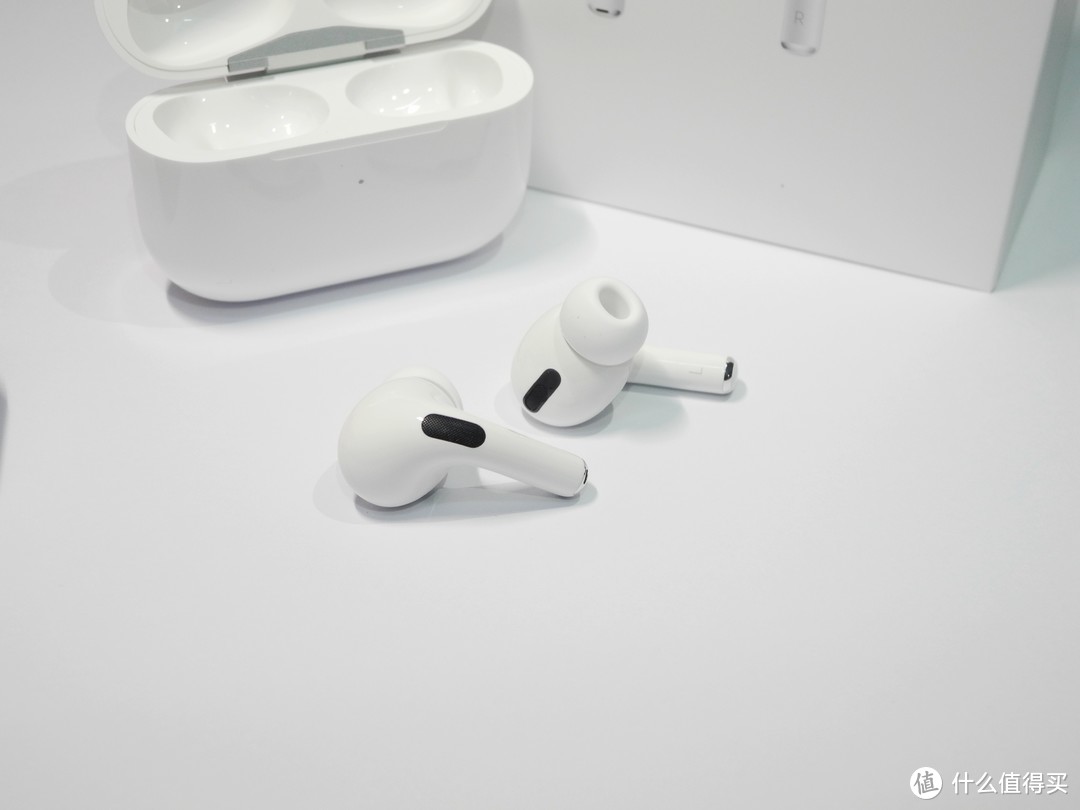 手里的AirPods 2突然就不香了？AirPods Pro到底值得入手么？