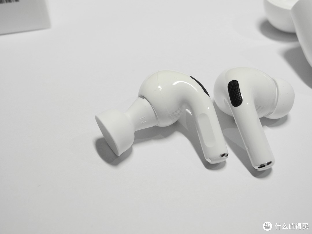 手里的AirPods 2突然就不香了？AirPods Pro到底值得入手么？