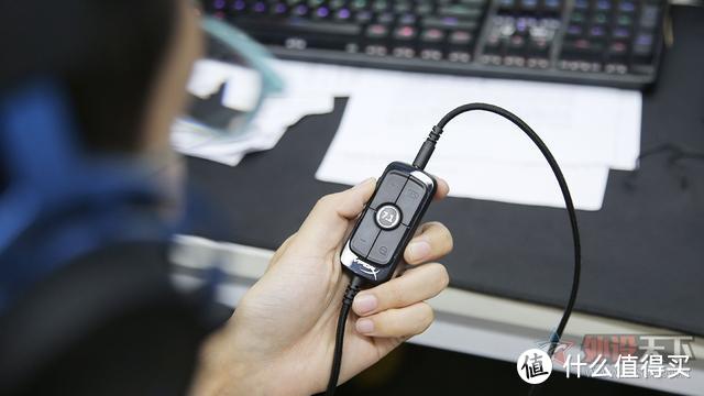 HyperX Cloud Alpha S阿尔法加强版游戏耳机