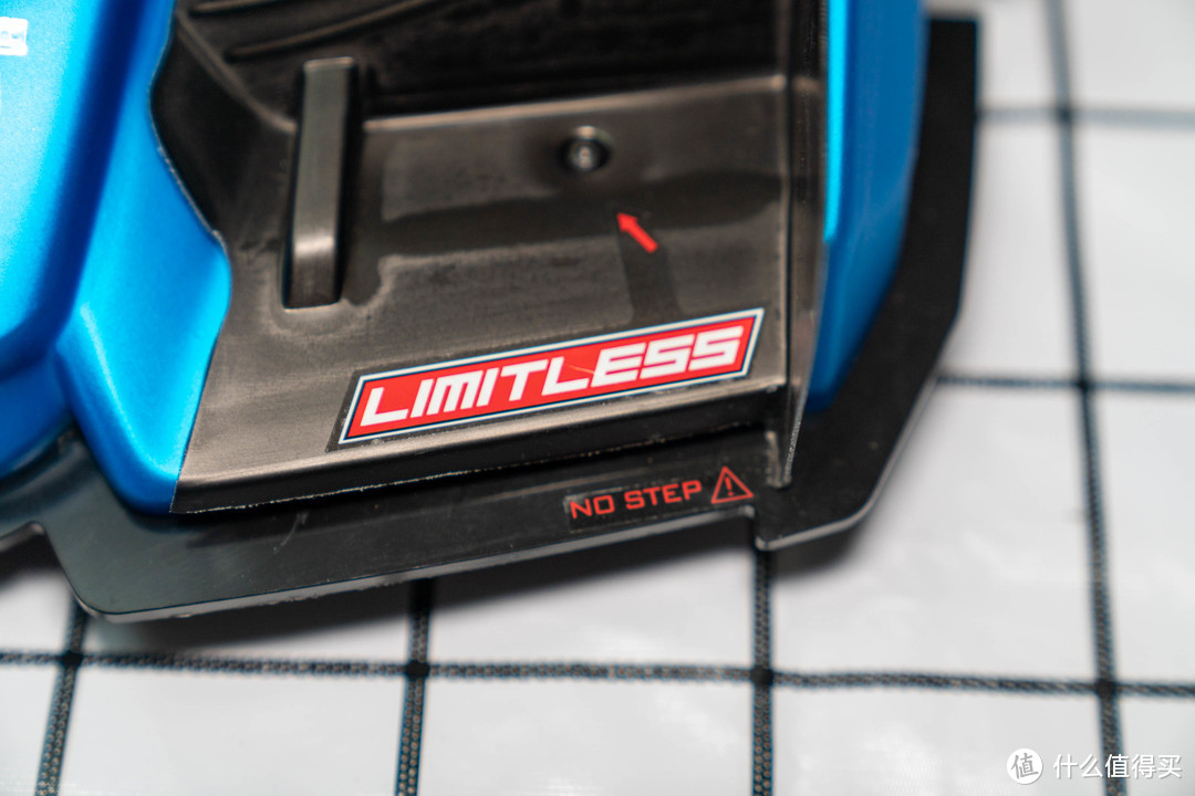 ARRMA Limitless 1/7 RC遥控车——突破极限速度（目前最快243km/h）