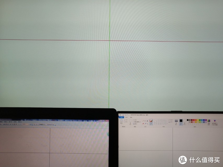 无所遁形了吧，左边联想Y410，右边机械革命S1，图片100%，都能显示出三色3个像素，看看VIDAA显示出来三色了吗？