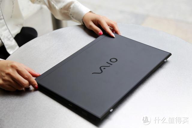 VAIO SX14轻薄本体验：4K高清屏 仅重1KG，重新定义轻量化旗舰