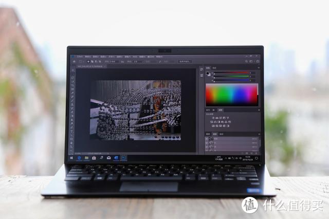 VAIO SX14轻薄本体验：4K高清屏 仅重1KG，重新定义轻量化旗舰