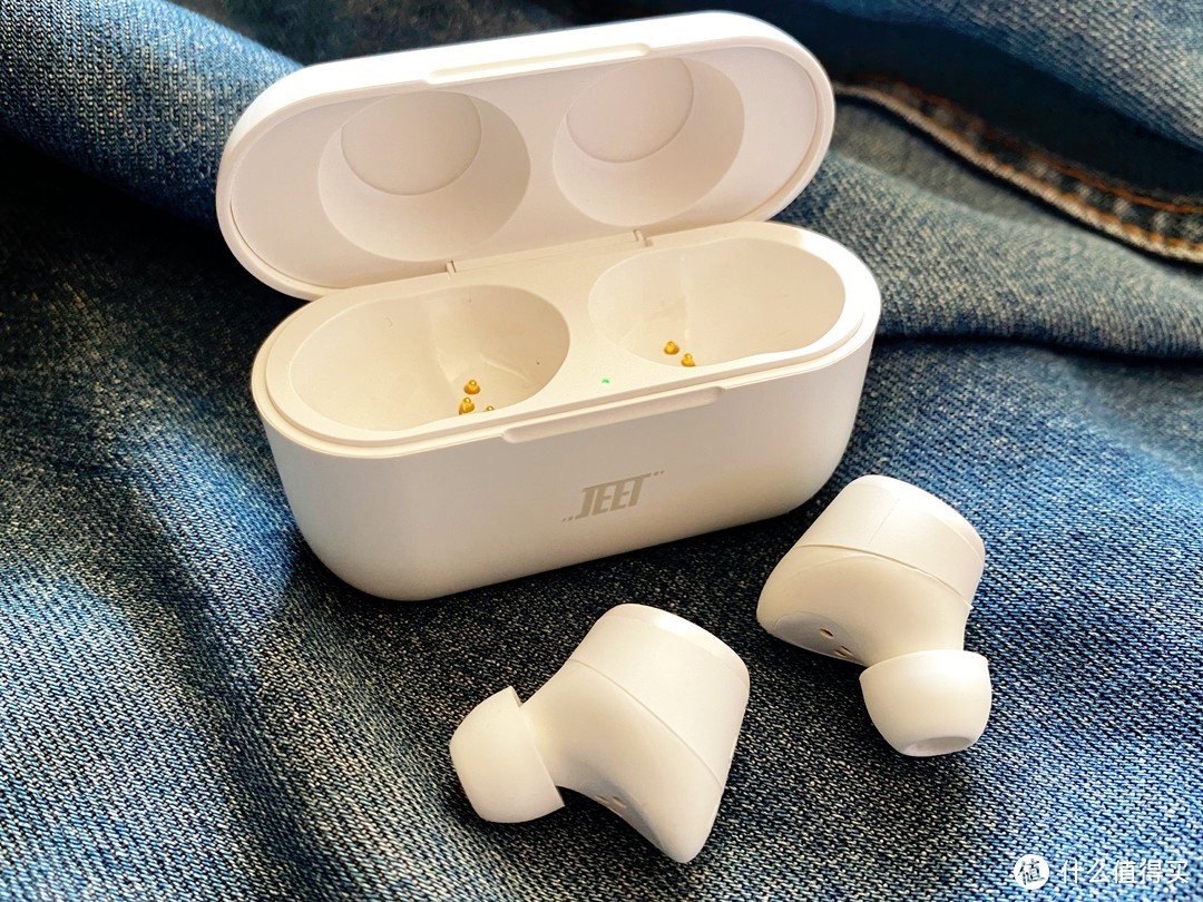 JEET AIR PLUS【白色版】充电盒&耳机