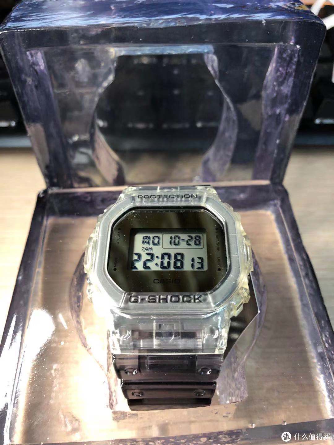 卡西欧gshock之dw-5600SK-1PRS冰韧开箱