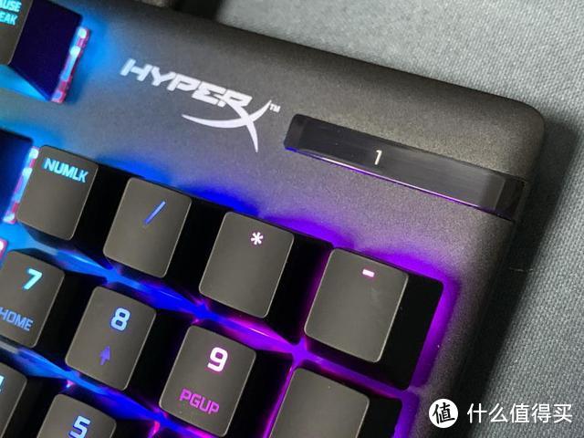 HyperX起源RGB游戏机械键盘体验，操作酷到同你一起并肩战斗