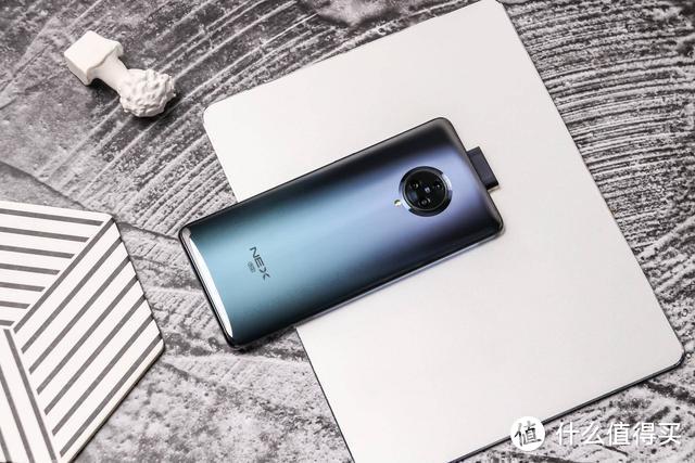 vivo NEX 3 5G拍照解析：6400万像素镜头下的城市之美