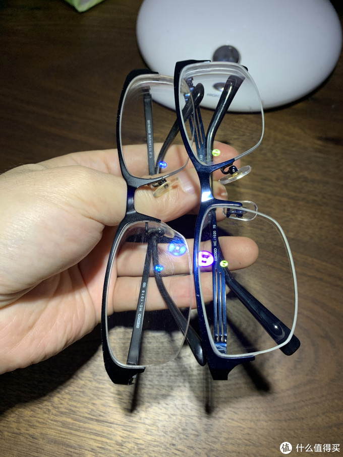 6年4款,眼镜漫谈-依视路蔡司jins晴姿精工对比