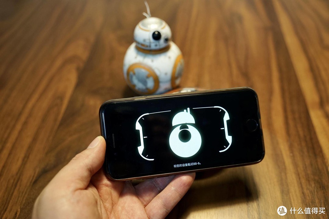 原力技术剖析 Sphero 星球大战BB-8战损版机器人+原力手环测评体验