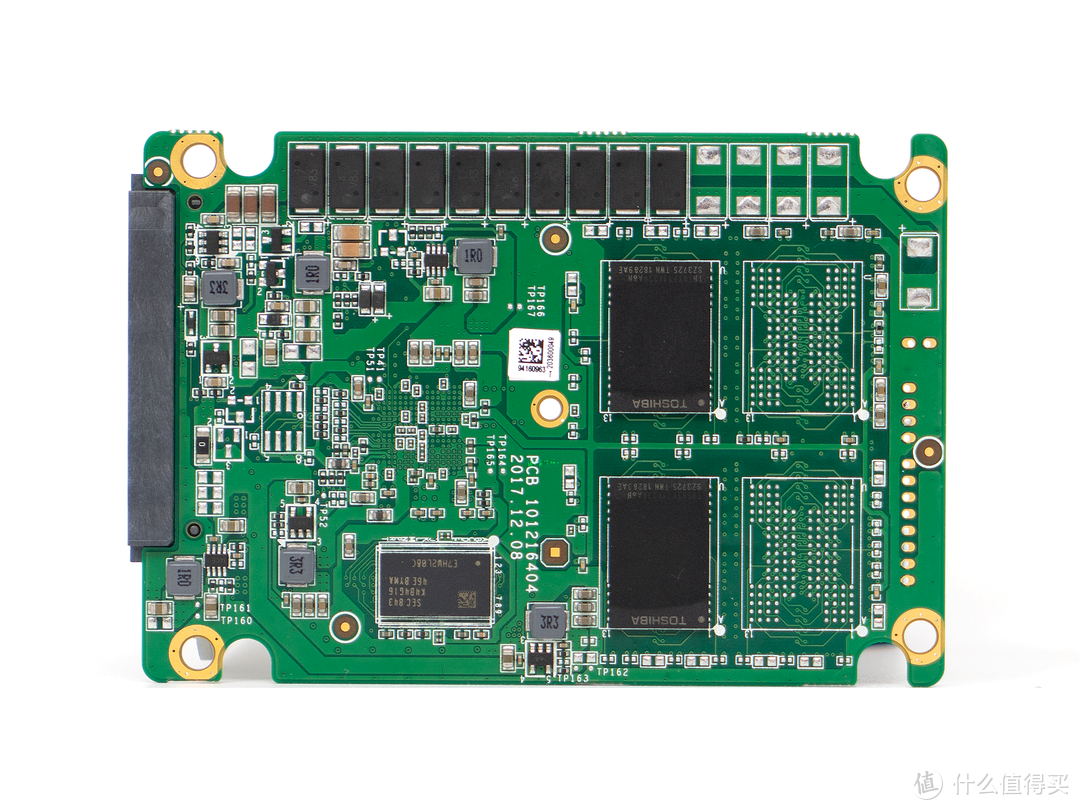 值无不言141期：固态硬盘怎么选？附高清拆盘大图，给你最直观的购买建议。