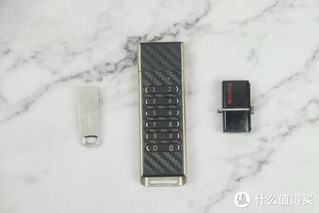 神似衣服拉链头，雷克沙M45 USB3.1开箱体验：性能出众的小U盘