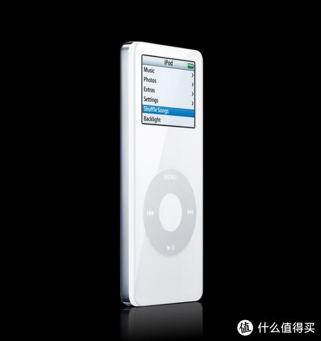 只记得是长这样的长方形，但肯定不是这个样子的，05年只能断定是ipod，预计是1 2代的样子