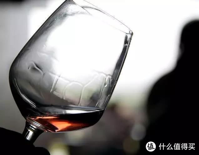 柏觅红酒 | 红酒挂杯就是好酒？三分钟说清楚！