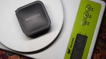 双十一睿能宝RAVPower 61W氮化镓PD充电器评测体验使用感受(USB-C口|插脚折叠|输出|充电性能)