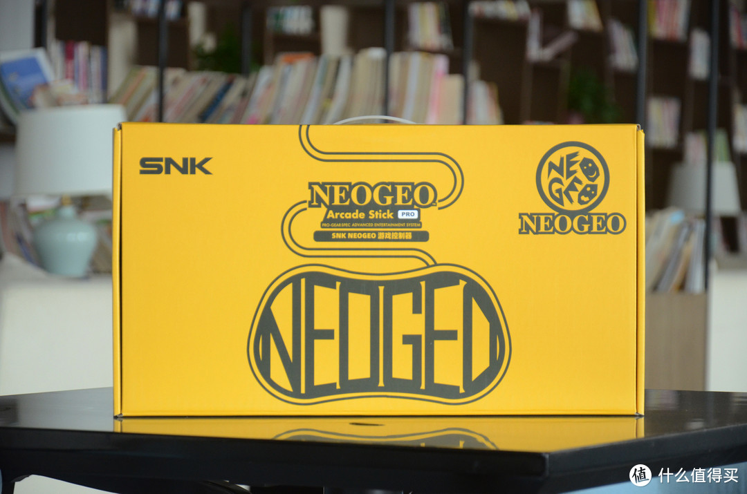 街机元老SNK新品开箱：一款全尺寸家用式摇杆控制器