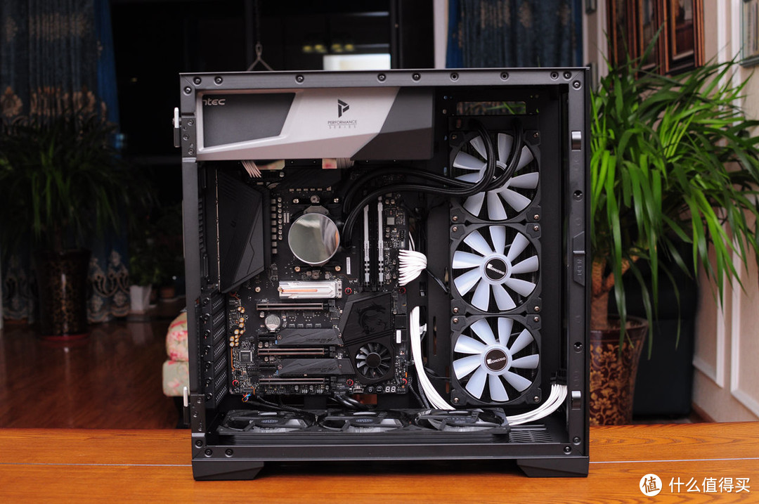 将光污染进行到底，3700X+微星X570+Fury RGB+RTX2070s+Shadow360+安钛克P120打造的超炫主机分享