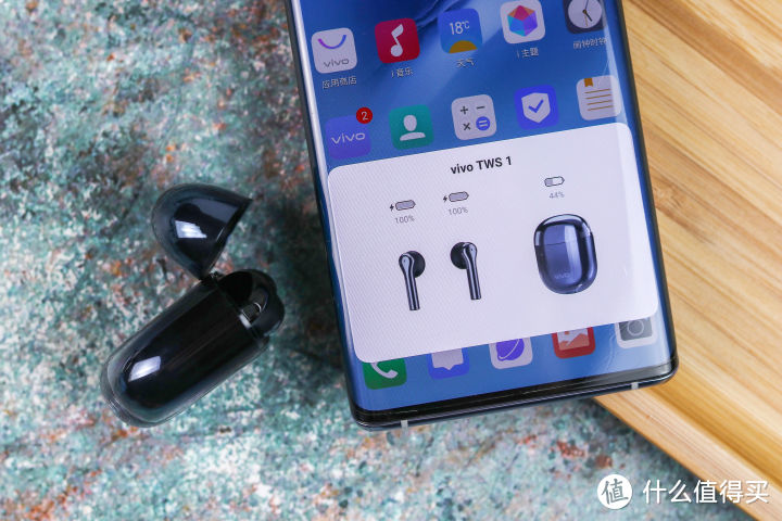 这是深海赋予的美 vivo TWS Earphone真无线蓝牙耳机图赏