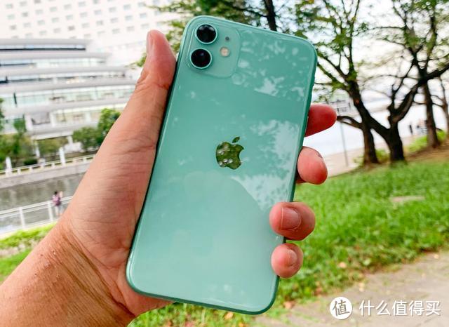 iPhoneXR深度使用一周年：爱过，恨过，再见了