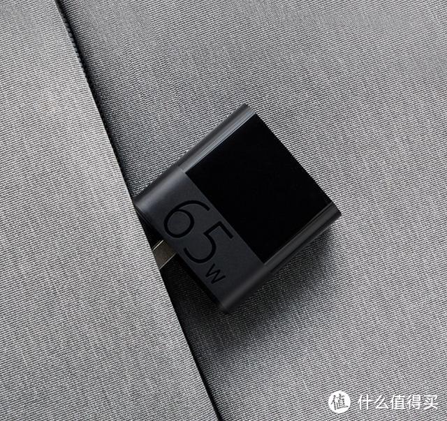 充电头也要强？紫米USB-C充电头65W大功率+智能识别输出