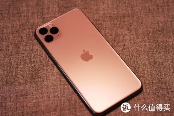 使用 iPhone 11 Pro Max 一个多月，找到了苹果的变与不变