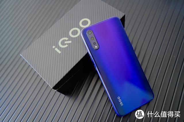 iQOO Neo 855版电光紫图赏 游戏性能强劲、拍照表现很意外