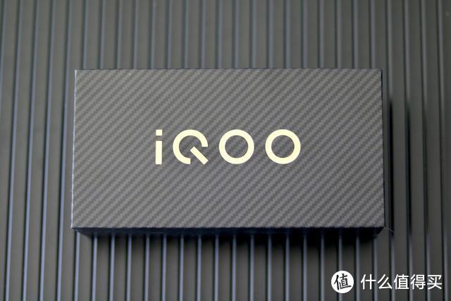 iQOO Neo 855版电光紫图赏 游戏性能强劲、拍照表现很意外