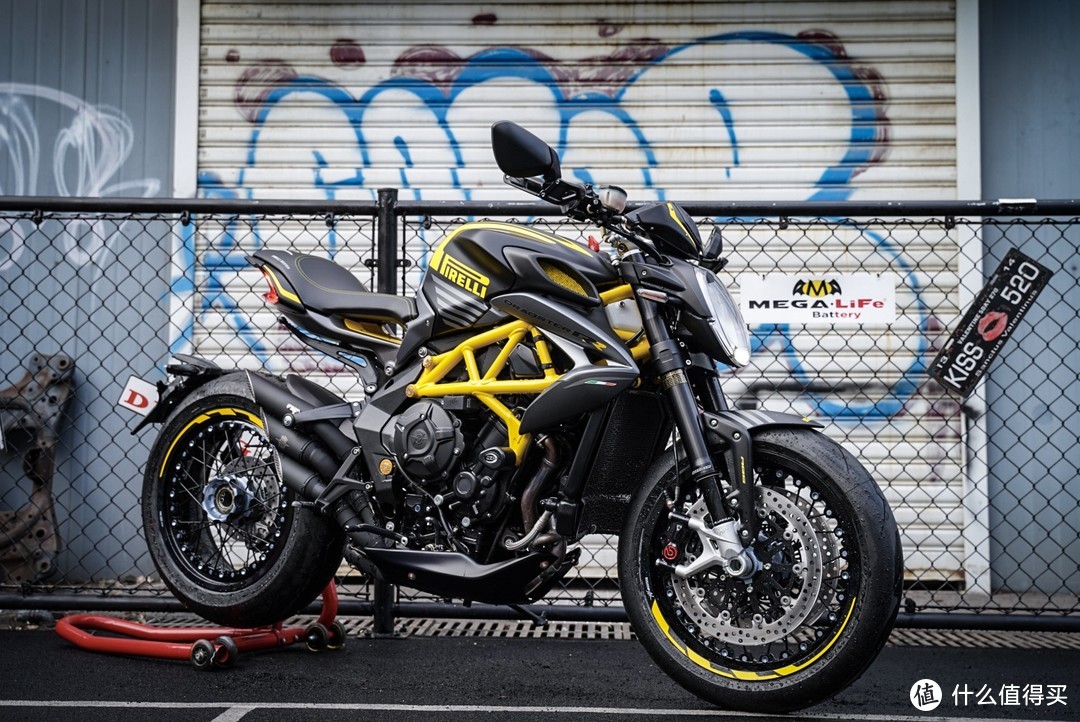 MV Agusta Dragster800RR Pirelli 意大利机车艺术品阿古斯塔张大妈首发